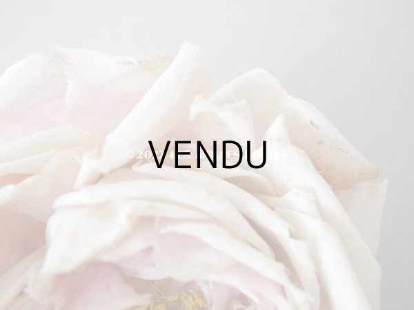 画像9: 1900年代 アンティーク　薔薇の大きな布花 淡いピンク　クウォーター・ロゼット咲き (9)