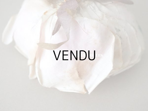 画像8: 1900年代 アンティーク　薔薇の大きな布花 淡いピンク　クウォーター・ロゼット咲き (8)