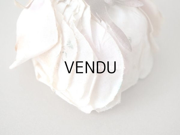 画像7: 1900年代 アンティーク　薔薇の大きな布花 淡いピンク　クウォーター・ロゼット咲き (7)