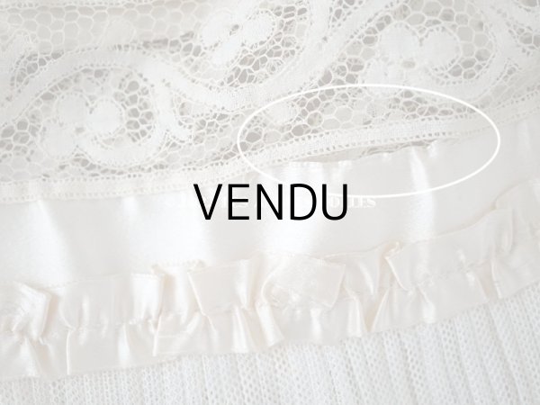 画像8: 1900年頃 アンティーク  ドレスの裾 パウダーピンクのシルクサテン＆プリーツレース  (8)