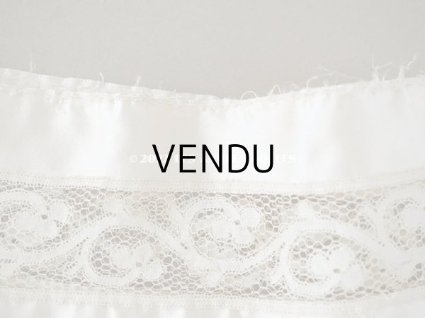 画像7: 1900年頃 アンティーク  ドレスの裾 パウダーピンクのシルクサテン＆プリーツレース  (7)