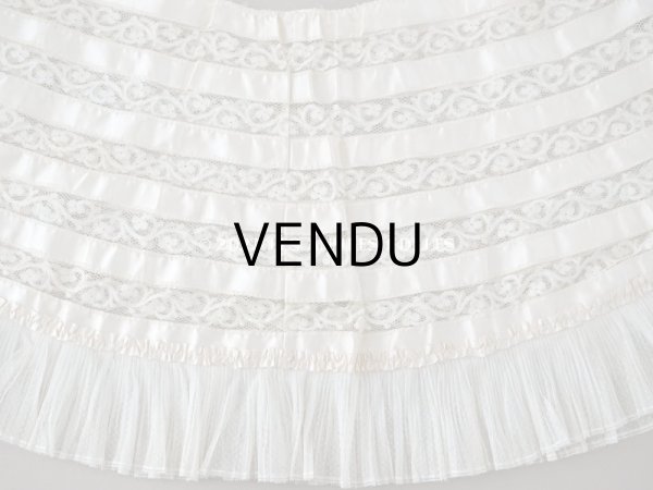 画像3: 1900年頃 アンティーク  ドレスの裾 パウダーピンクのシルクサテン＆プリーツレース  (3)