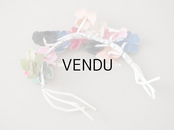 画像3: アンティーク ベルベットの布花の小さなリース (3)
