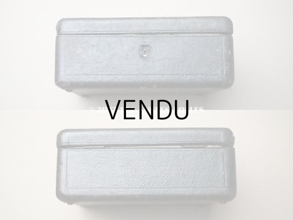 画像11: アンティーク 本革製 ジュエリーケース グレーベージュのシルク製クッション (11)