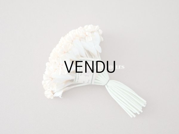 画像4: アンティーク アイボリー色の布花　ラベル付き - AUX GALERIES LAFAYETTE - (4)