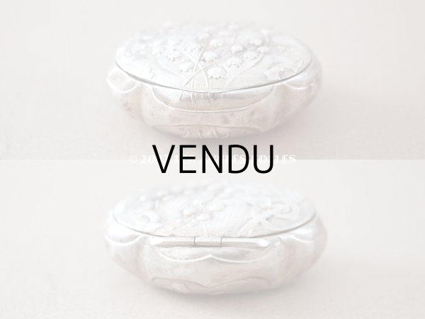画像5: アンティーク シルバー製 鈴蘭のパウダーケース   (5)