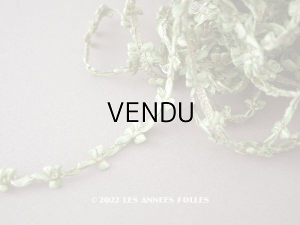 画像1: 1920年頃 アンティーク  ロココトリム グリーンのグラデーション ロココリボン  (1)