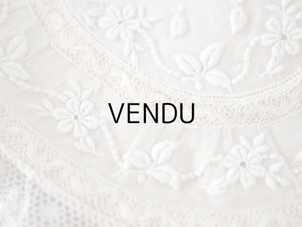 画像8: アンティーク  初聖体のオモニエール 淡いピンクのシルクリボン & 花模様のホワイトワーク(手刺繍) (8)