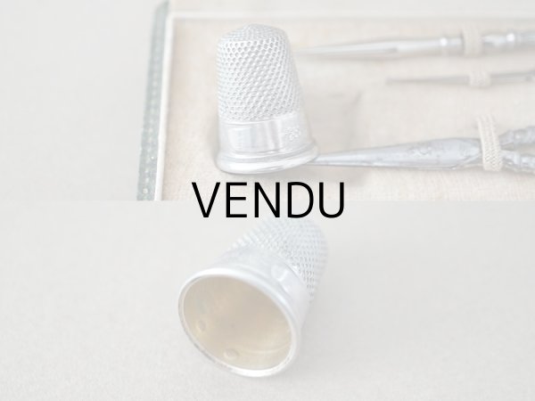 画像18: 1900年頃 アンティーク シルバー製 リボン＆花のガーランド ソーイングセット 裁縫道具 (18)