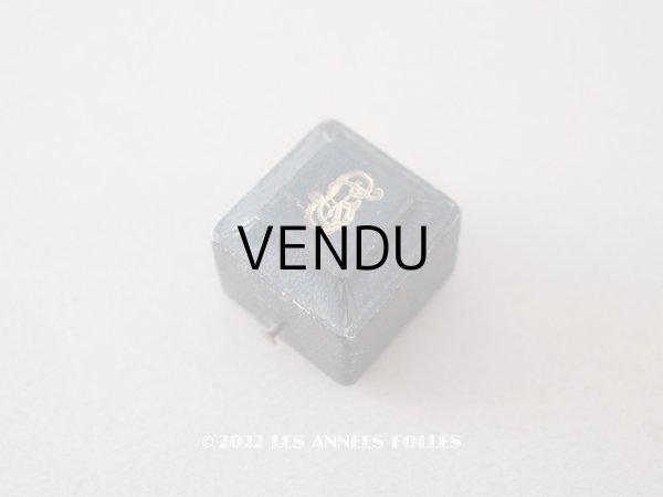 画像1: 19世紀 アンティーク イニシャル入り 小さなリングボックス　黒 ジュエリーボックス (1)