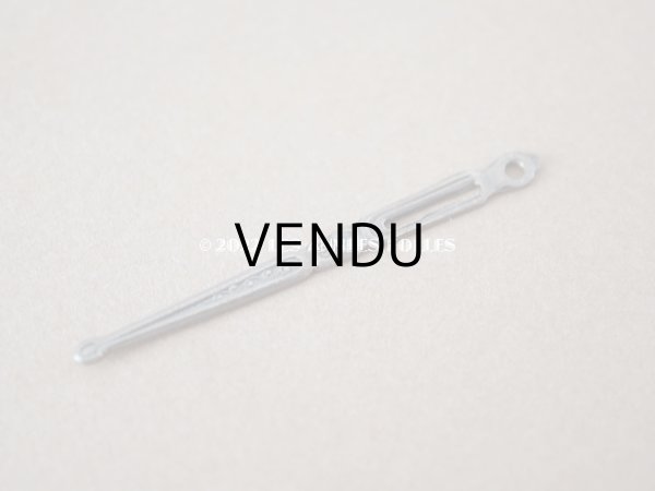 画像14: 1920年代 アンティーク リボン＆ローズパニエ柄 ソーイングセット 裁縫道具 (14)