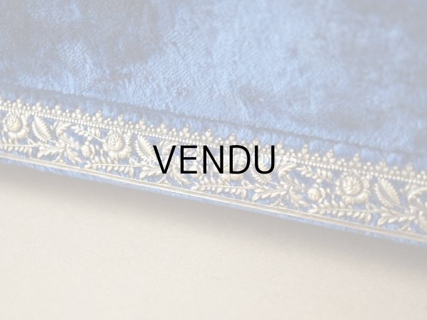 画像14: 19世紀末 アンティーク 　裁縫箱　鍵付き マリンブルーのベルベット＆シルククッション (14)