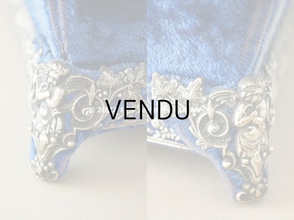 画像13: 19世紀末 アンティーク 　裁縫箱　鍵付き マリンブルーのベルベット＆シルククッション (13)