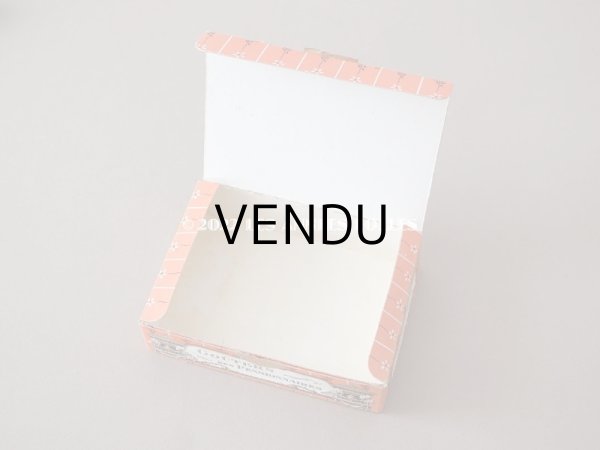 画像7: アンティーク 『 マルキーズ・ ドゥ・セヴィニエ 』のお菓子箱 LES GOUTERS AU CHOCOLAT DE ROYAT - MARQUISE DE SEVIGNE PARIS - (7)