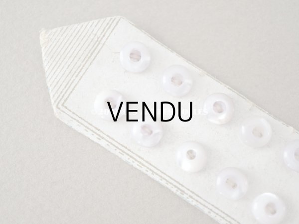 画像4: 1920年 アンティーク マザーオブパール製 極小 ボタン 乳白色 6mm 12ピース シェルボタン  (4)