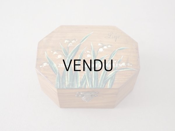 画像3: アンティーク モシュリンヌ　鈴蘭のジュエリーボックス パウダーブルーのシルク製クッション (3)