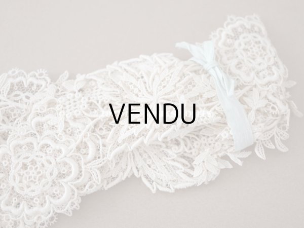 画像3: アンティーク　花モチーフのレース  約2.2cm 幅5cm (3)