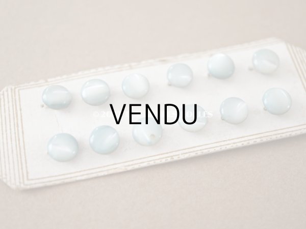 画像9: 1920年 アンティーク マザーオブパール製 極小 ボタン 6mm 12ピース シェルボタン ブルー (9)