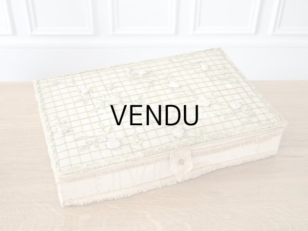 画像3: アンティーク 薔薇のロココモチーフのガーランド 大きなカルトナージュボックス パウダーピンク 48×32.5×9.5cm (3)