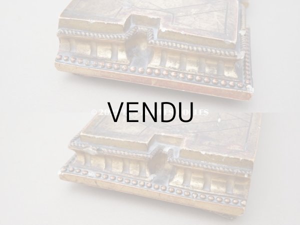 画像9: 19世紀 アンティーク 木製の台座　ゴールド 花のモチーフ (9)