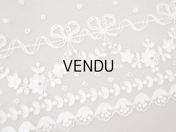 画像4: アンティーク リボン＆花のガーランド 小さなポンポン付 幅広レース   幅18cm (4)