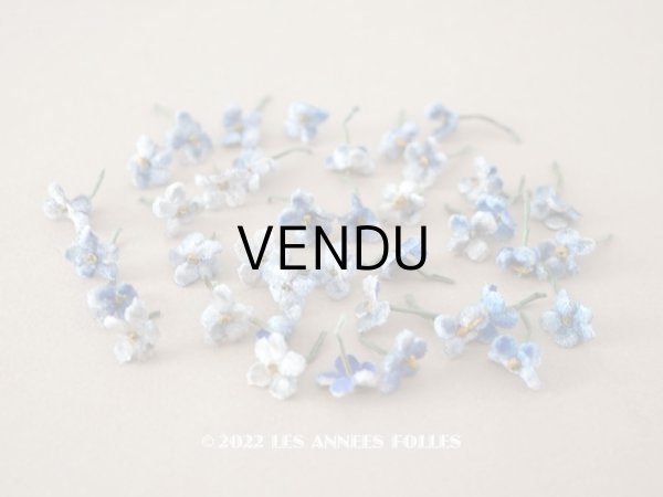 画像1: アンティーク 布花材料  ベルベットの花びらのセット ３9〜40ピースのセット ブルー　15mm (1)