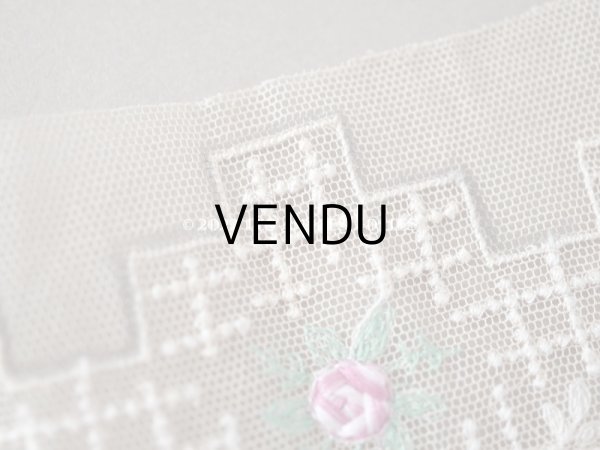 画像6: 1930年代  アンティーク ピンクの薔薇の刺繍入り 淡いベージュのレース　1.9m (6)