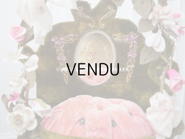 画像5: 1900年頃 アンティーク  グローブ・ド・マリエのパニエ型クッション  アイリスの花 (5)