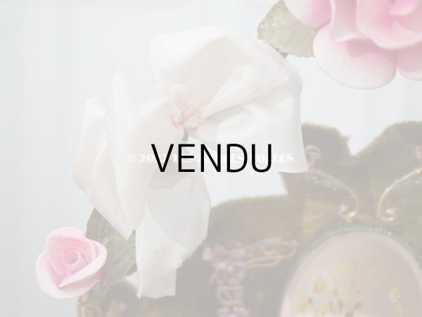 画像13: 1900年頃 アンティーク  グローブ・ド・マリエのパニエ型クッション  アイリスの花 (13)