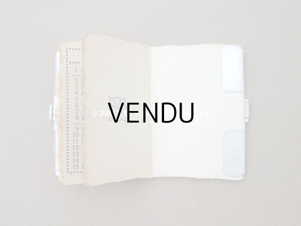 画像7: 【クリスマスセール2022対象外】1934年代 アンティーク ビジュートリーの小さなカレンダーのカルネ  ロカイユ装飾 (7)