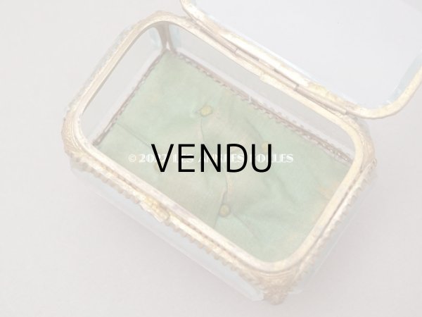 画像5: 【クリスマスセール2022対象外】19世紀末 アンティーク ジュエリーボックス グリーンのクッション ロカイユ装飾の脚 (5)