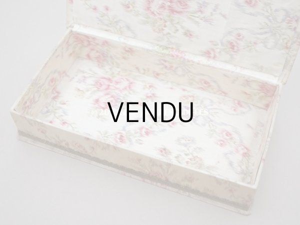 画像6: 【クリスマスセール2022対象外】 1900年代 アンティーク 薄紫色のリボン&薔薇のガーランド  カルトナージュボックス　ほぐし織り (6)