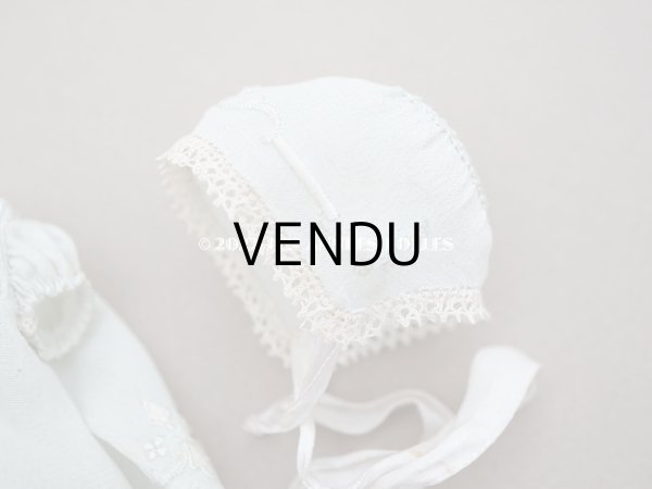 画像5: 【クリスマスセール2022対象外】アンティーク  ドールベッド & ドールドレスのセット ベビードール用　手縫い＆手刺繍＆手編みのレース (5)