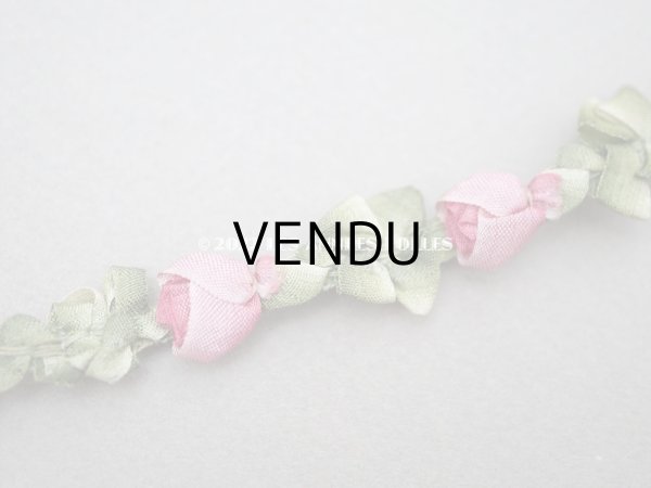 画像4: 1920年代 アンティーク シルク製 大きな薔薇のロココトリム オールドローズ色 ロココリボン  (4)