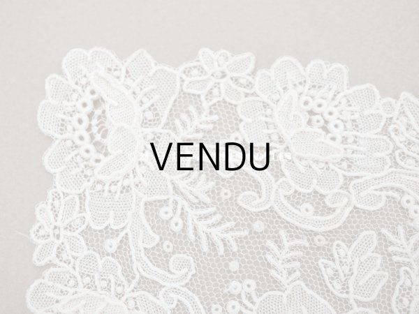 画像9: アンティーク ポワンドローズ  結婚式のハンカチ イニシャル刺繍入り 【ポワン・ド・ローズ】　【ポワン・ド・ガーズ】  (9)