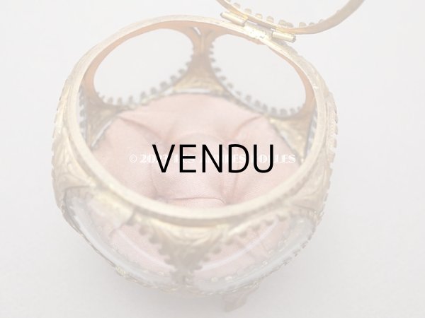 画像9: 19世紀末 アンティーク ジュエリーボックス 　スモーキーなピーチピンク シルク製クッション　 (9)