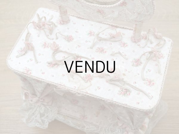 画像11: 【セール対象外】1900年代 カルトナージュラック コワフーズ 鏡台 ピンクの薔薇模様 子供用の玩具  (11)