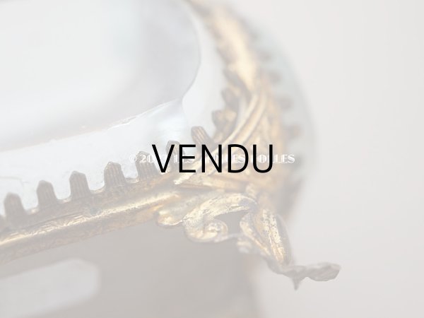 画像11: 19世紀末 アンティーク 小さなジュエリーボックス スモーキーブルーのクッション ロカイユ装飾の脚 (11)