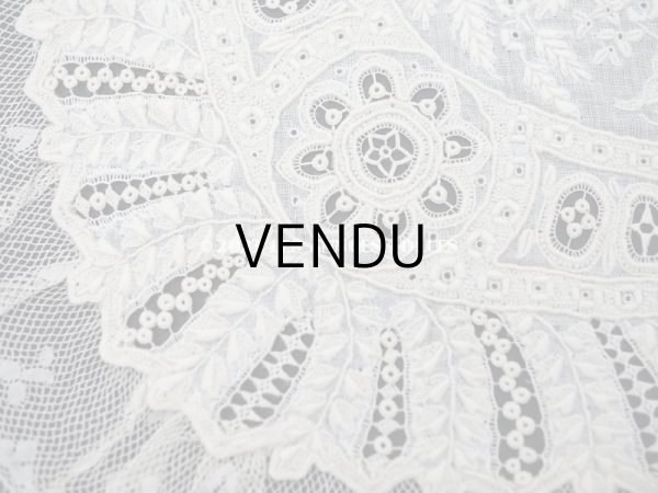 画像4: 19世紀 アンティーク  結婚式のハンカチ ホワイトワーク＆ニードルレース (4)