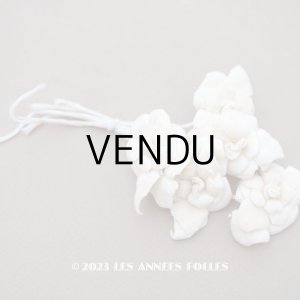 画像: アンティーク ベルベットの薔薇の布花 オフホワイト