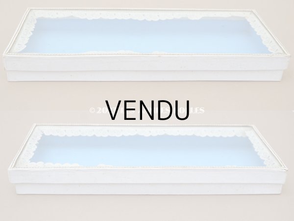 画像5: アンティーク プレザントワール 硝子の蓋のショーケース 初聖体の腕章入れ (5)