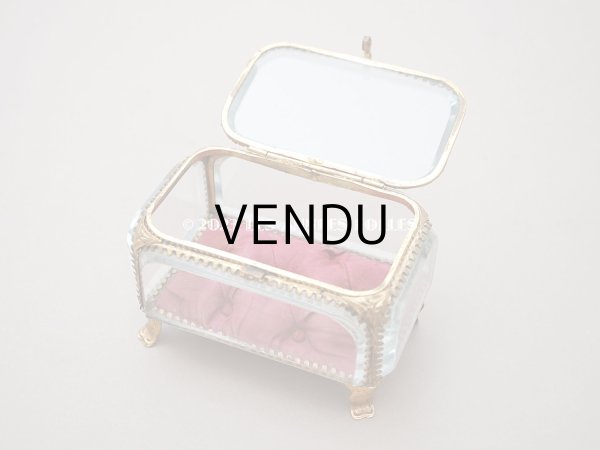 画像7: 19世紀 アンティーク 大きなジュエリーボックス ボルドーのシルク製クッション (7)