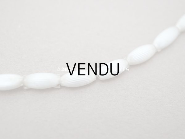 画像3:  アンティーク スフレビーズ マーキス型 ライン入り ホワイトシルバー  4×9mm  約390ピース 吹きガラス製 ビーズ (3)