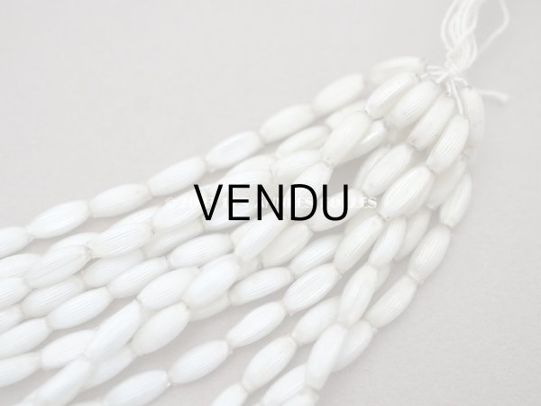 画像5:  アンティーク スフレビーズ マーキス型 ライン入り ホワイトシルバー  4×9mm  約390ピース 吹きガラス製 ビーズ (5)