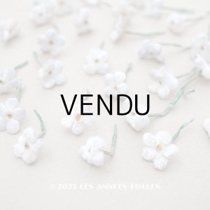 画像: アンティーク 布花材料  ベルベットの花びらのセット 30ピースのセット ライトグレイ　15mm
