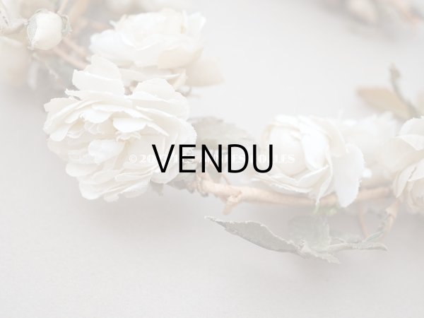画像10: アンティーク 白薔薇の大きな花冠 オフホワイト 布花のティアラ (10)