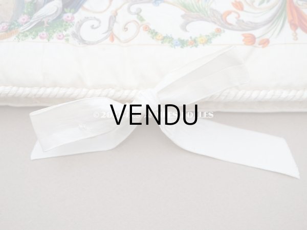 画像7: 19世紀 新品同様 アンティーク 箱入り　シルク製 ハンキーケース ハンドペイント ハンカチ用ポシェット  (7)