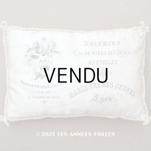 画像: 19世紀末 アンティーク  シルク製クッション LYONのシルク専門店 SOIERIES CACHEMIRES DES INDES DENTELLES - MARIX FRERES JEUNES -
