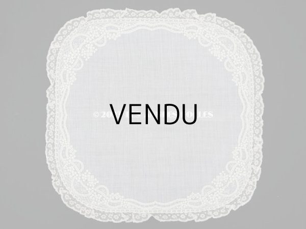 画像2: 19世紀 アンティーク  結婚式のハンカチ ホワイトワーク＆ニードルレース (2)