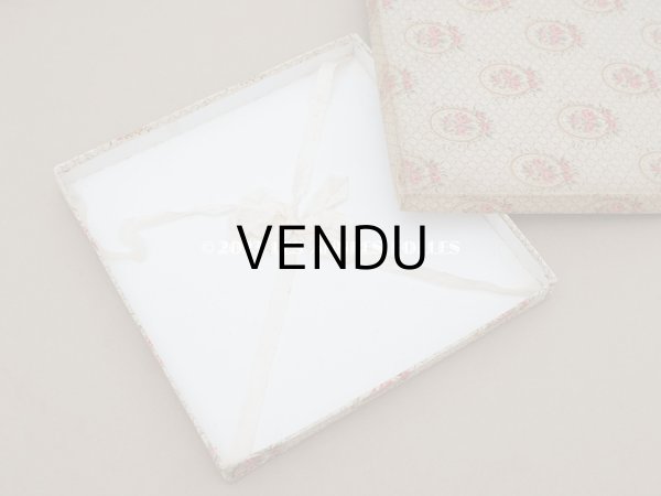 画像6: アンティーク ピンクの薔薇のメダイヨンのハンキーケース　リボン付　カルトナージュボックス (6)